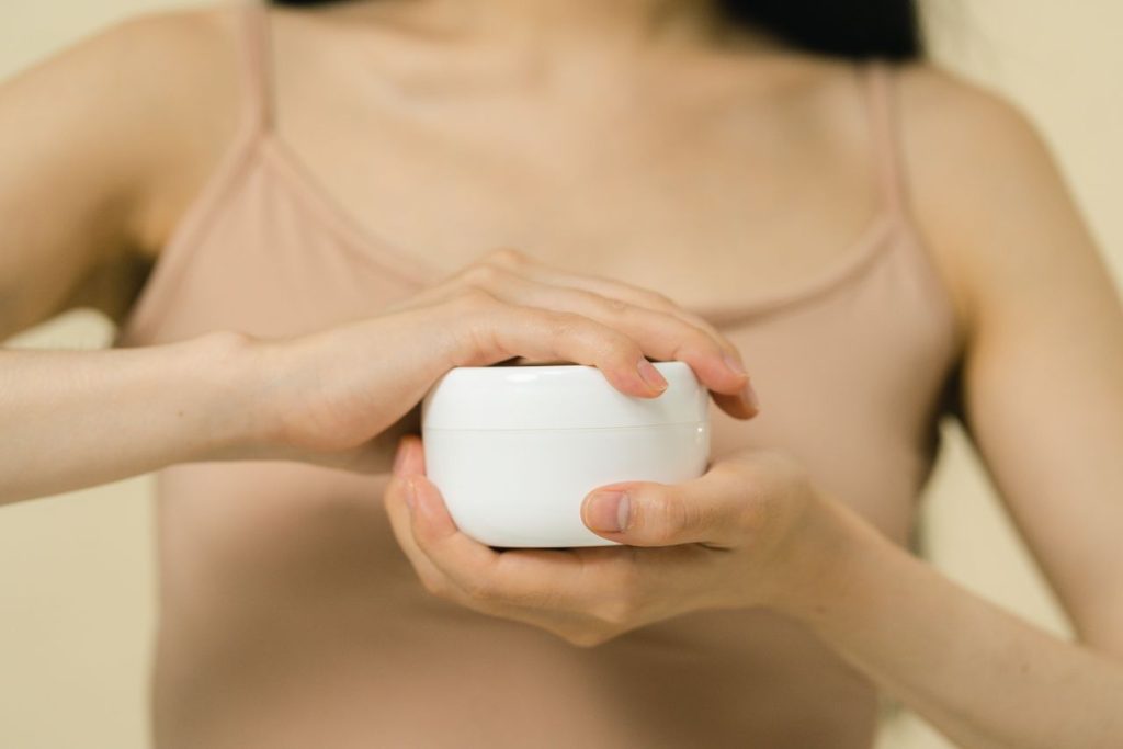 Vitamin C vs Niacinamide